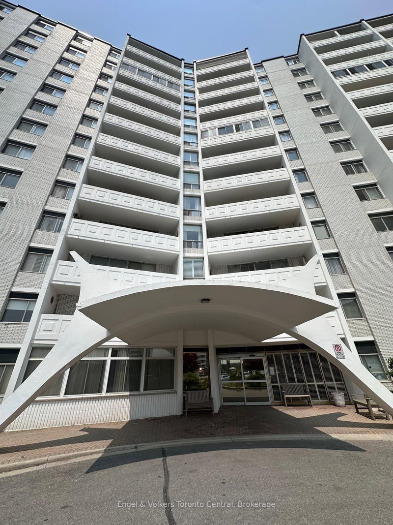 502 - 15 Towering Heights Boulevard