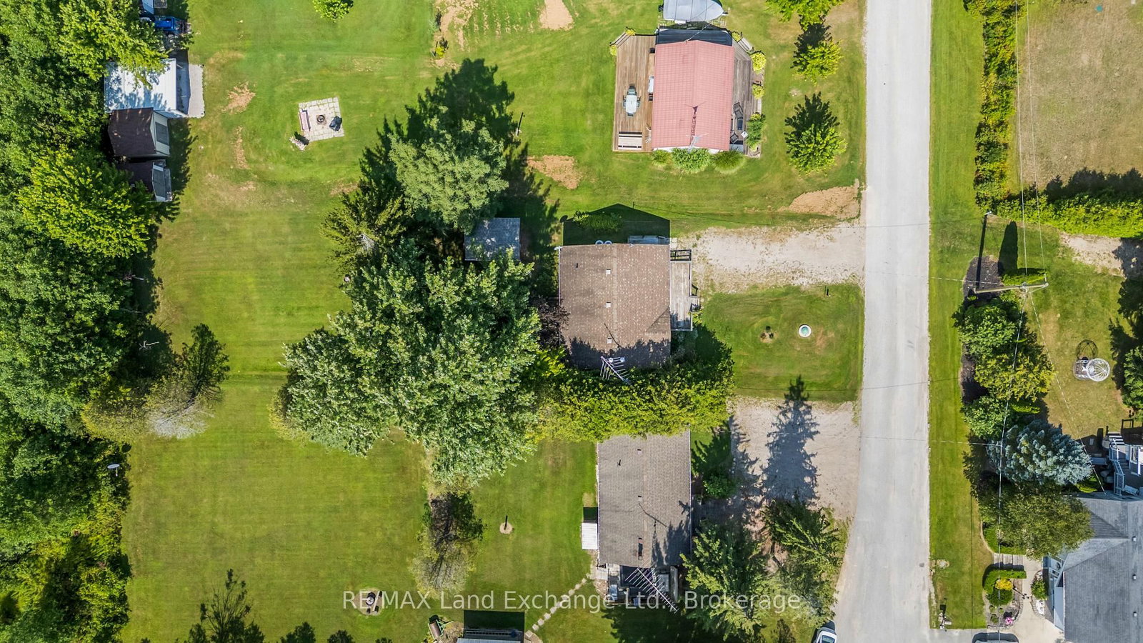 Listing Image 4