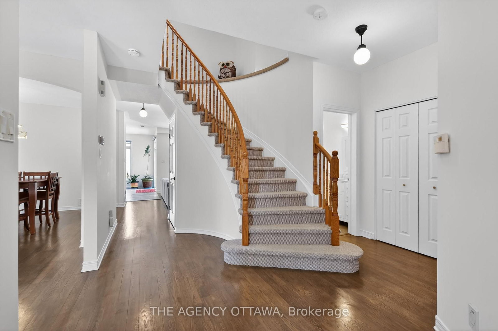 321 Goldridge Drive • Kanata, ON photo 5