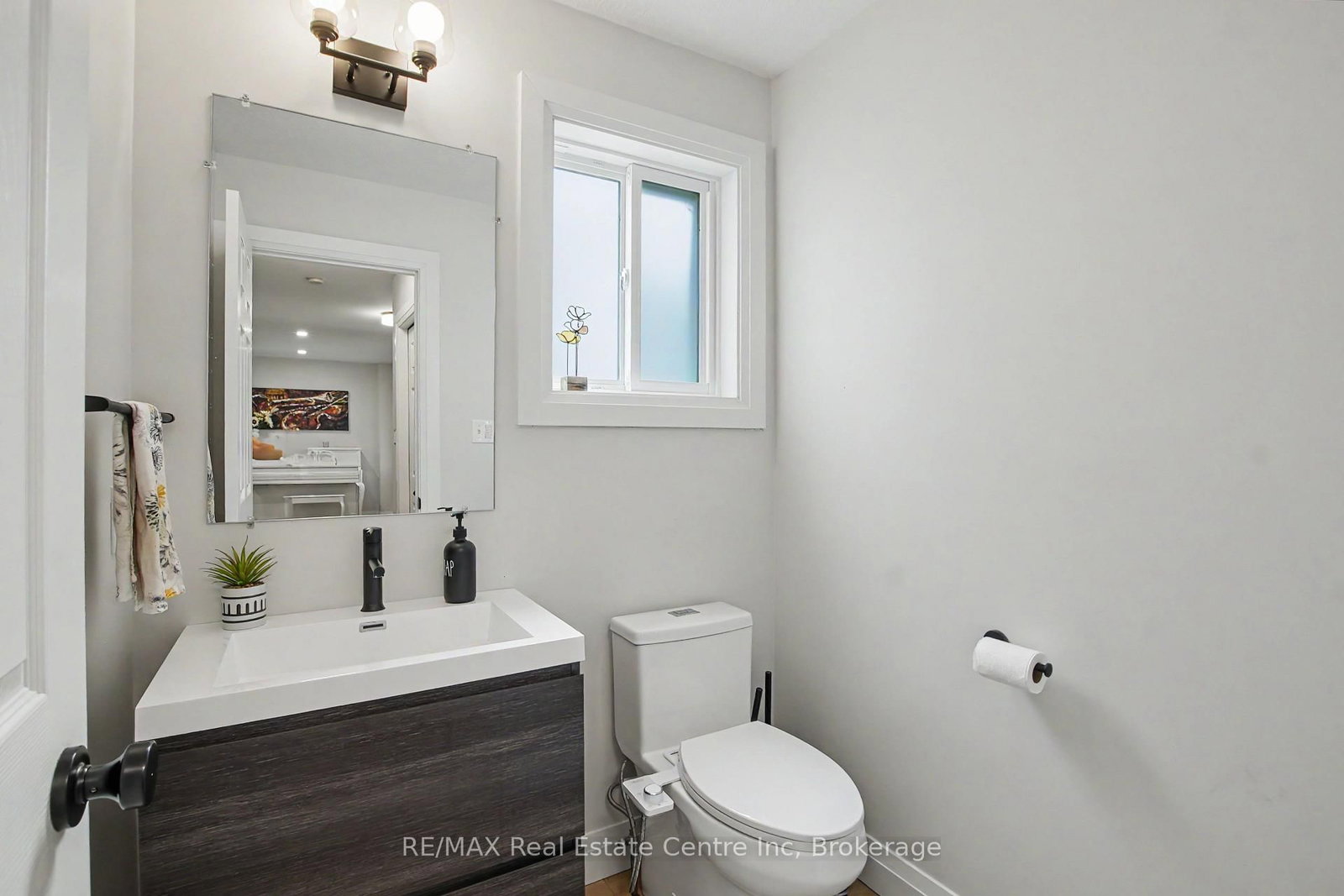 115 Mcfarlane Drive • Cambridge, ON photo 18