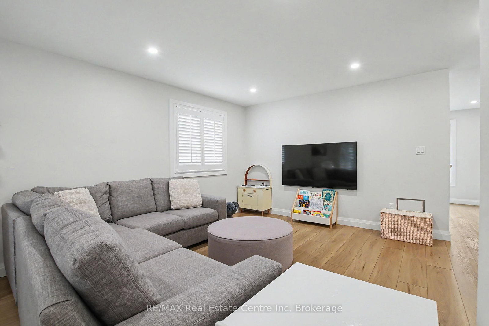 115 Mcfarlane Drive • Cambridge, ON photo 9