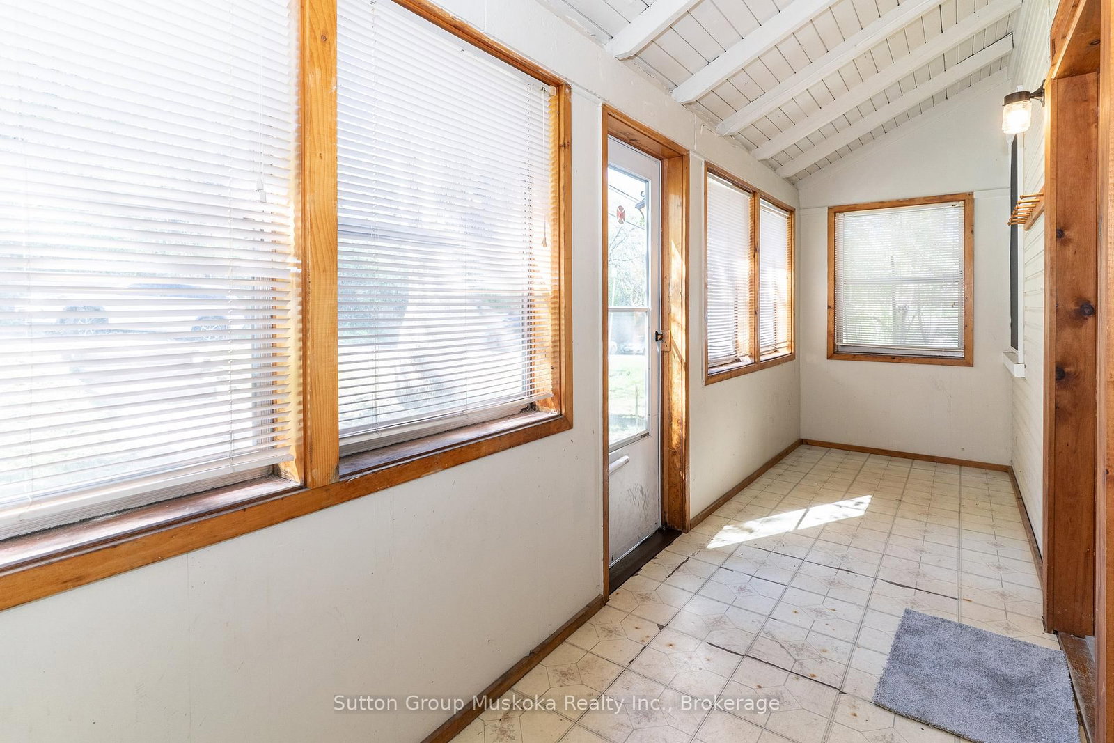 18 Susan Street W • Huntsville, ON photo 18