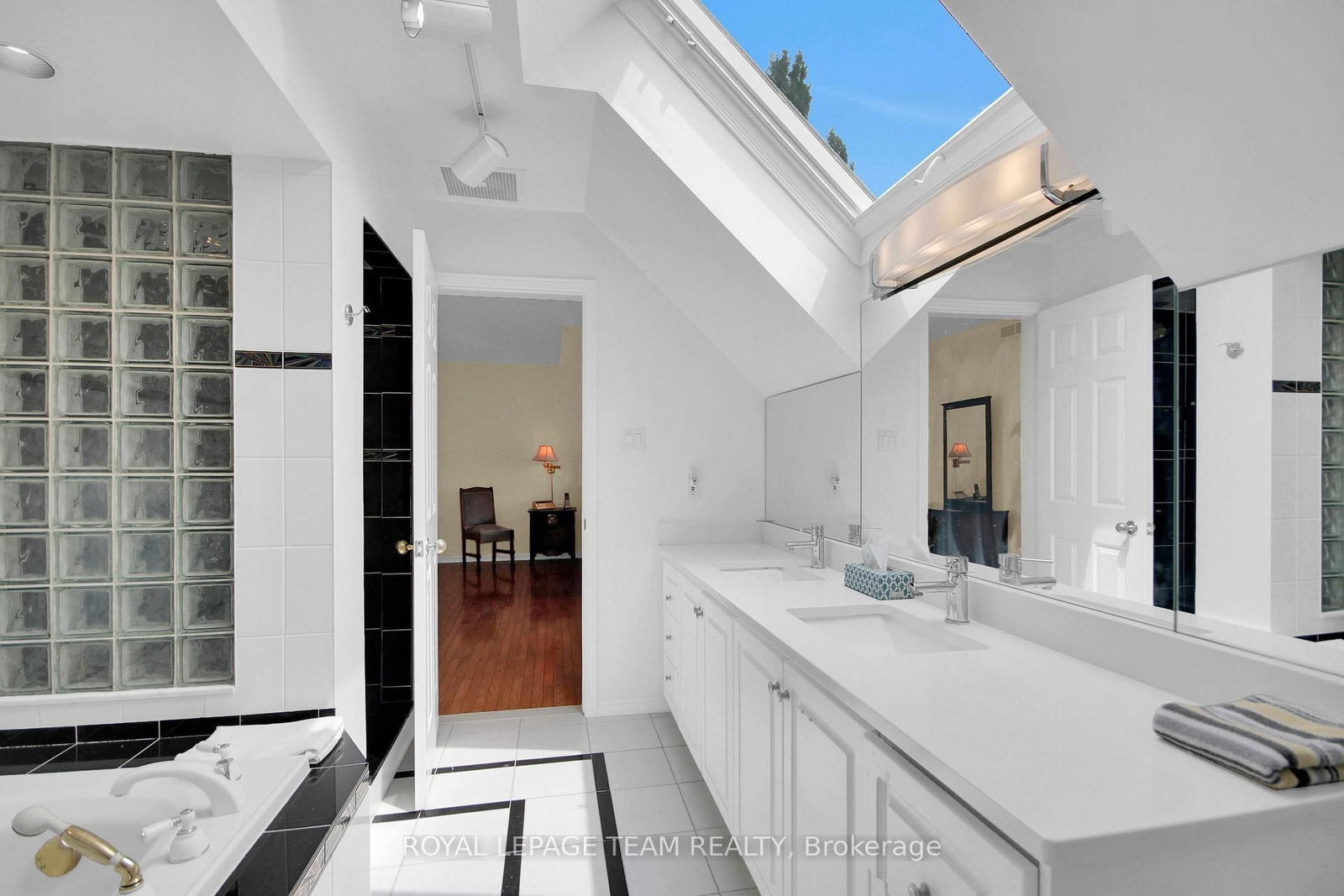 550B Queen Elizabeth Drive • Ottawa, ON photo 31