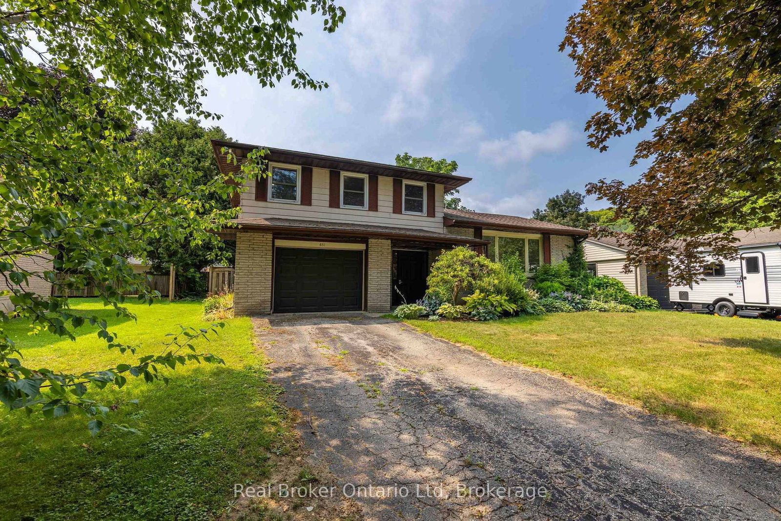 481 4th 'A' Street W • Owen Sound, ON photo 1