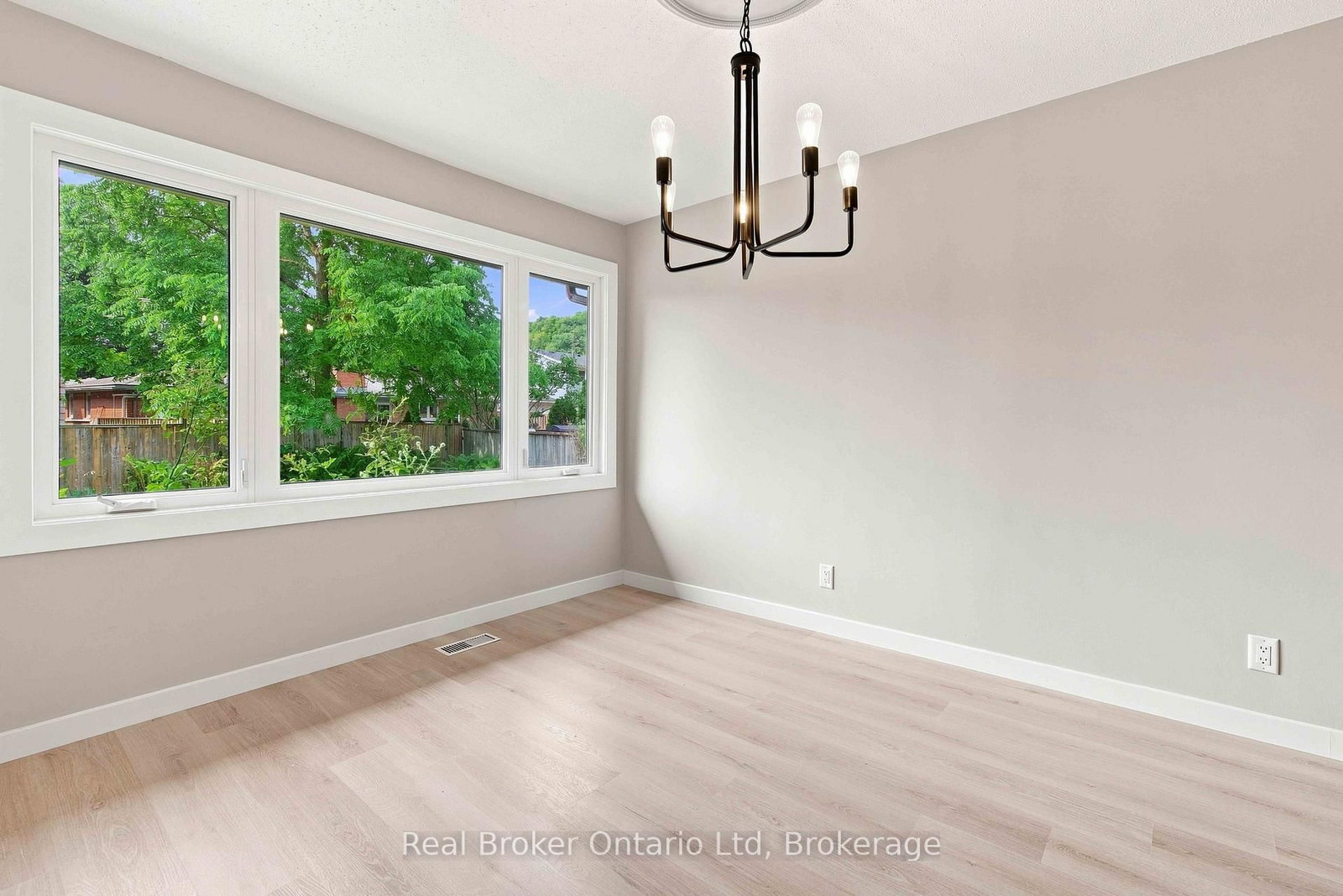 481 4th 'A' Street W • Owen Sound, ON photo 20