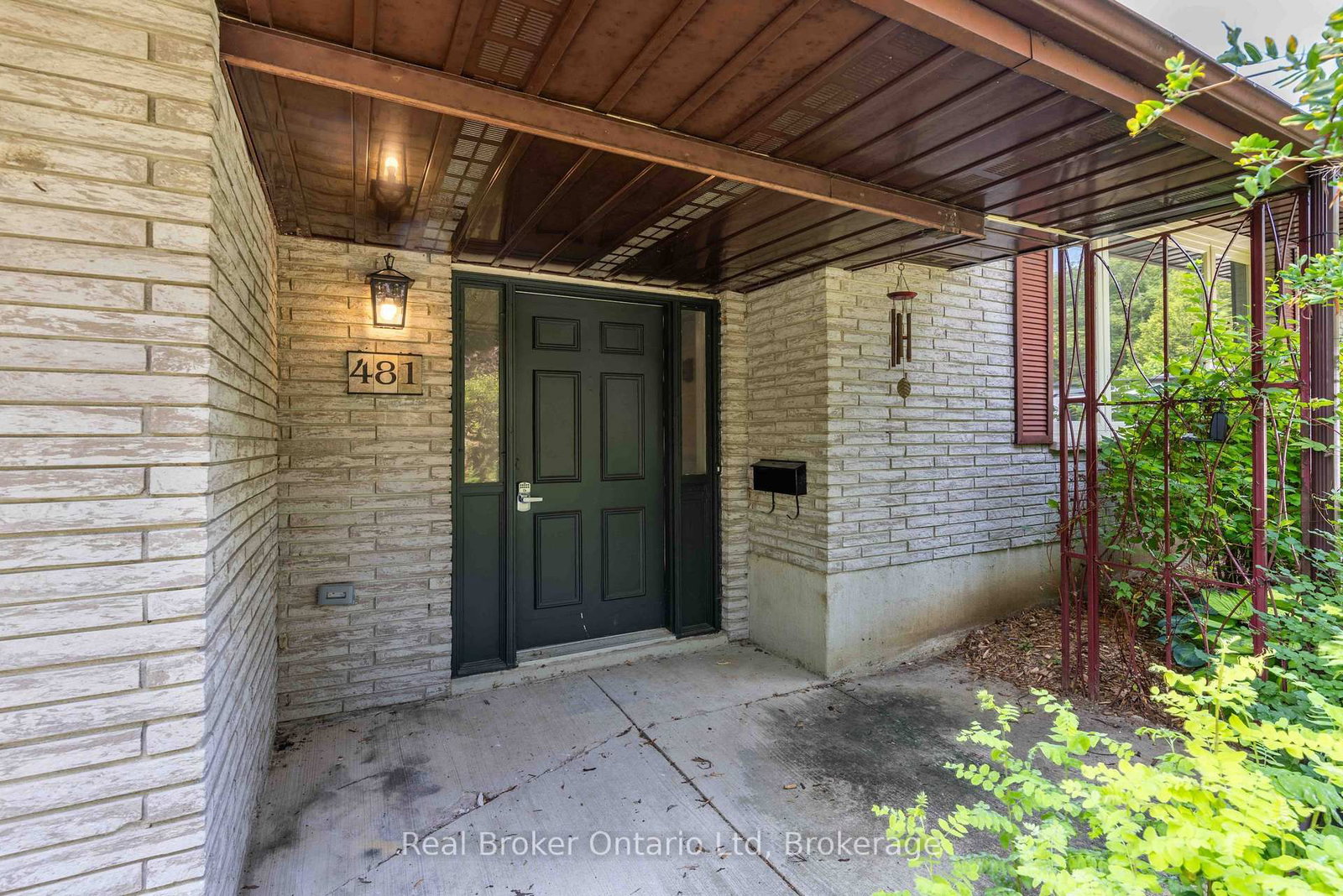 481 4th 'A' Street W • Owen Sound, ON photo 3