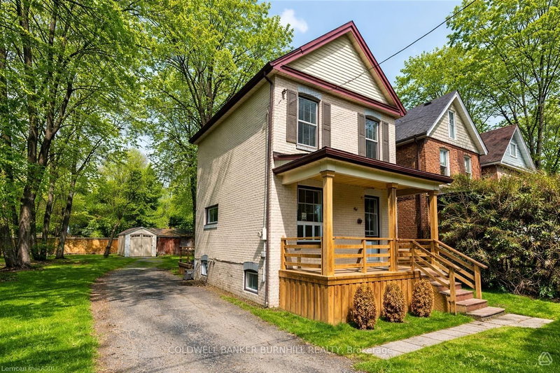 35 Dundas Street
