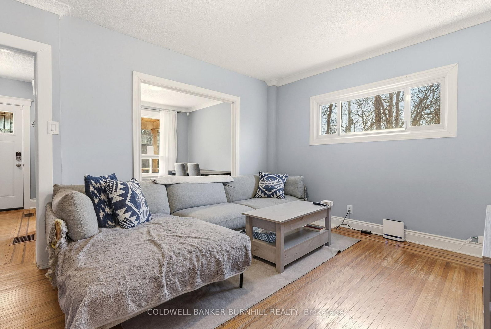 Detached House sold at 35 Dundas Street, Hamilton, Ontario, L9H 1A1 - Dundas - MLS: X13683032