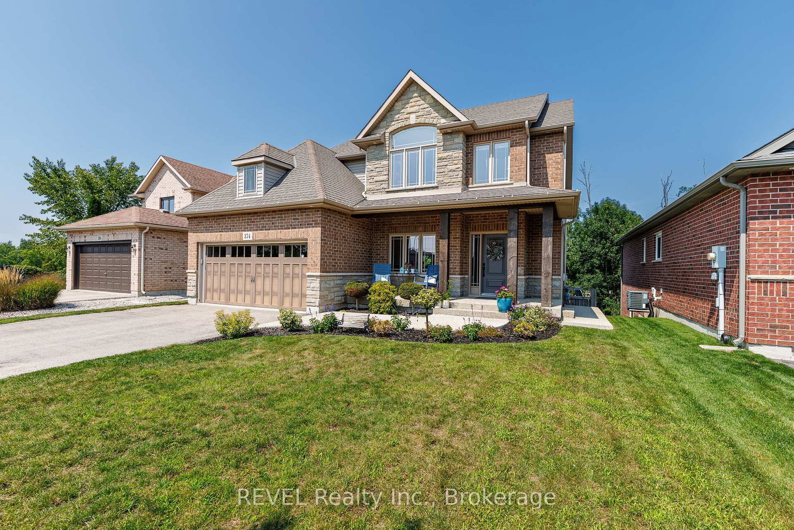 Detached House for sale at 374 Hillsdale Road, Welland, Ontario, L3C 7M2 - Coyle Creek - MLS: X13683072