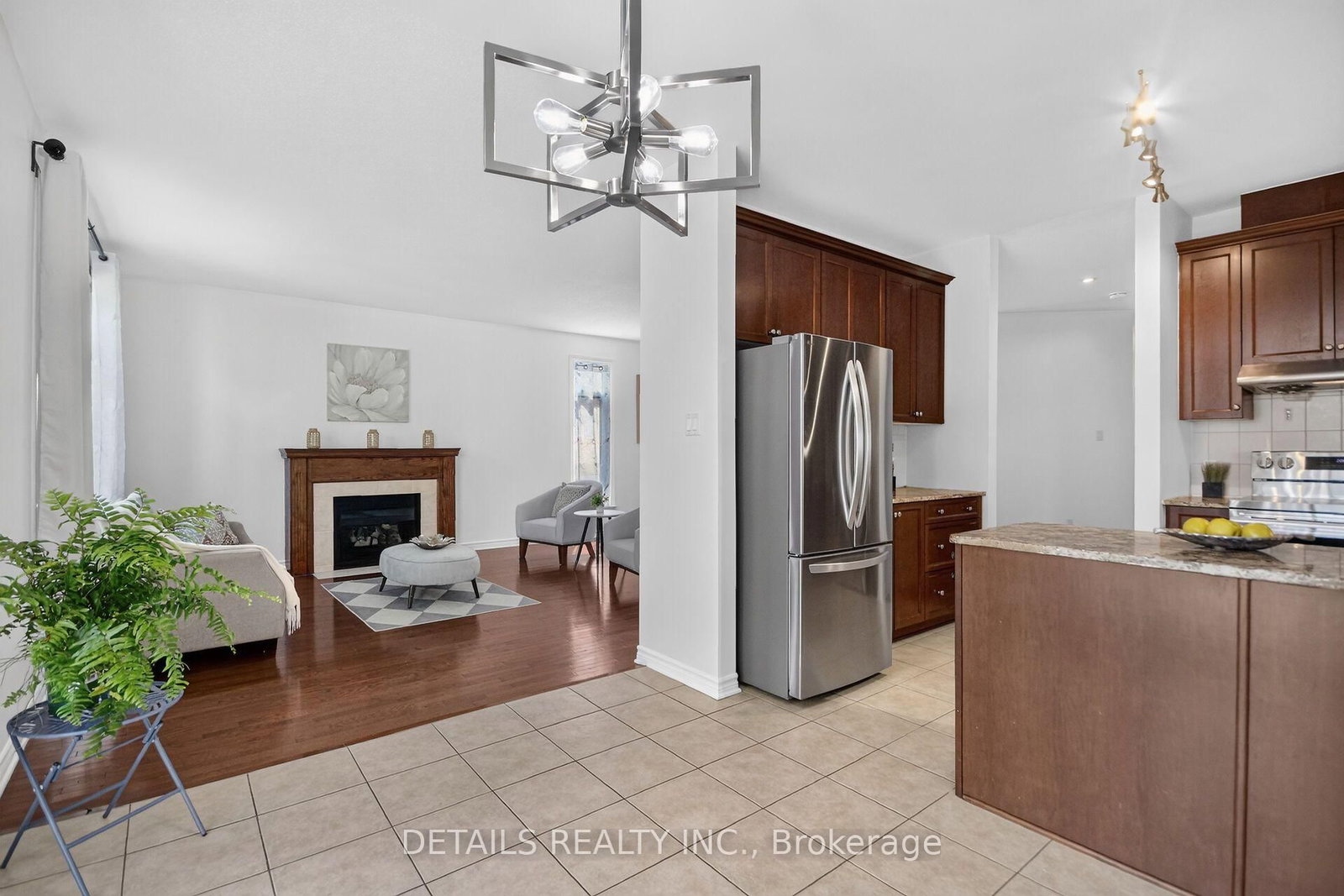 Listing Image 19