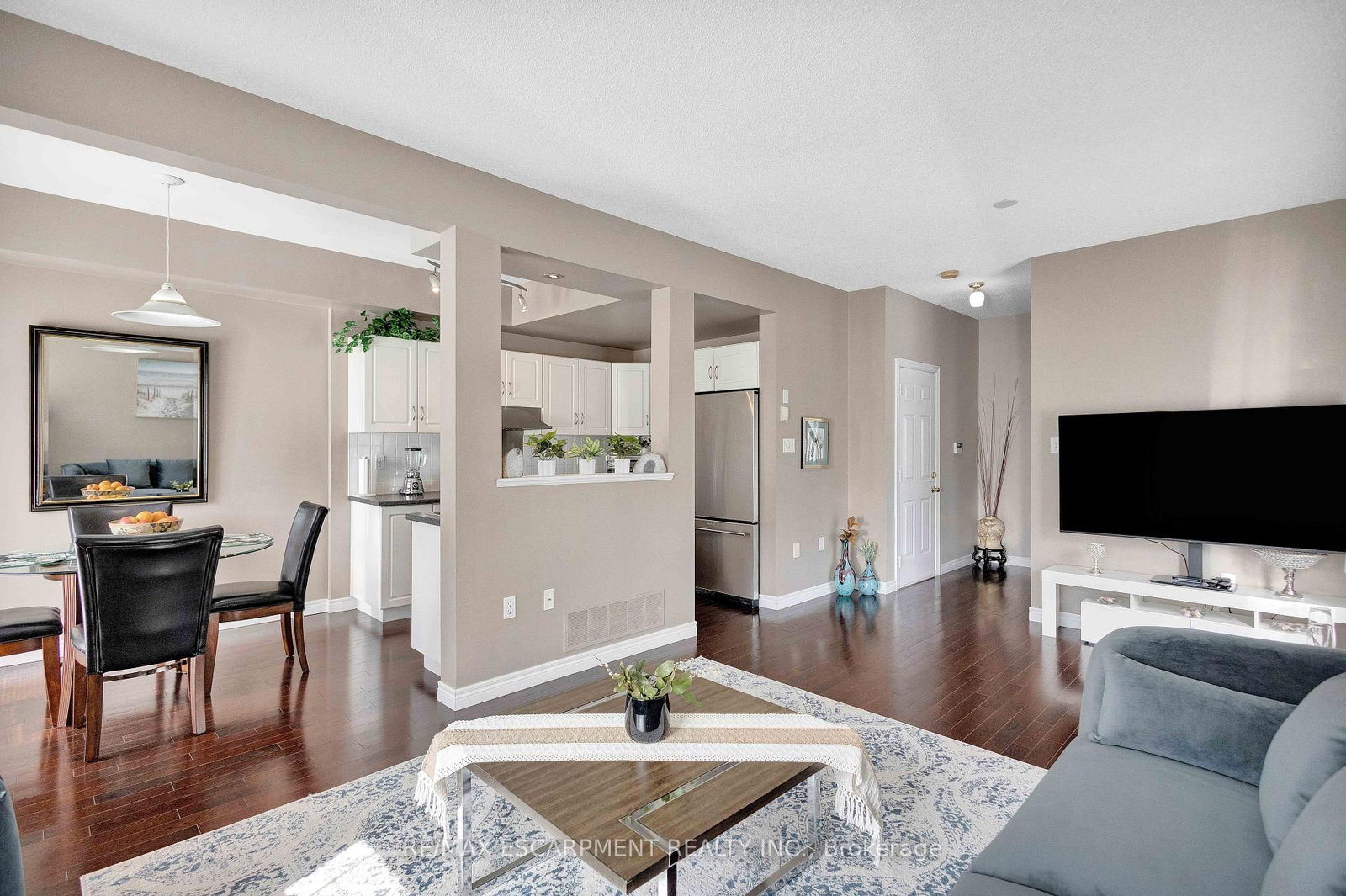 232 Stonehenge Drive • #8 • Hamilton, ON photo 11