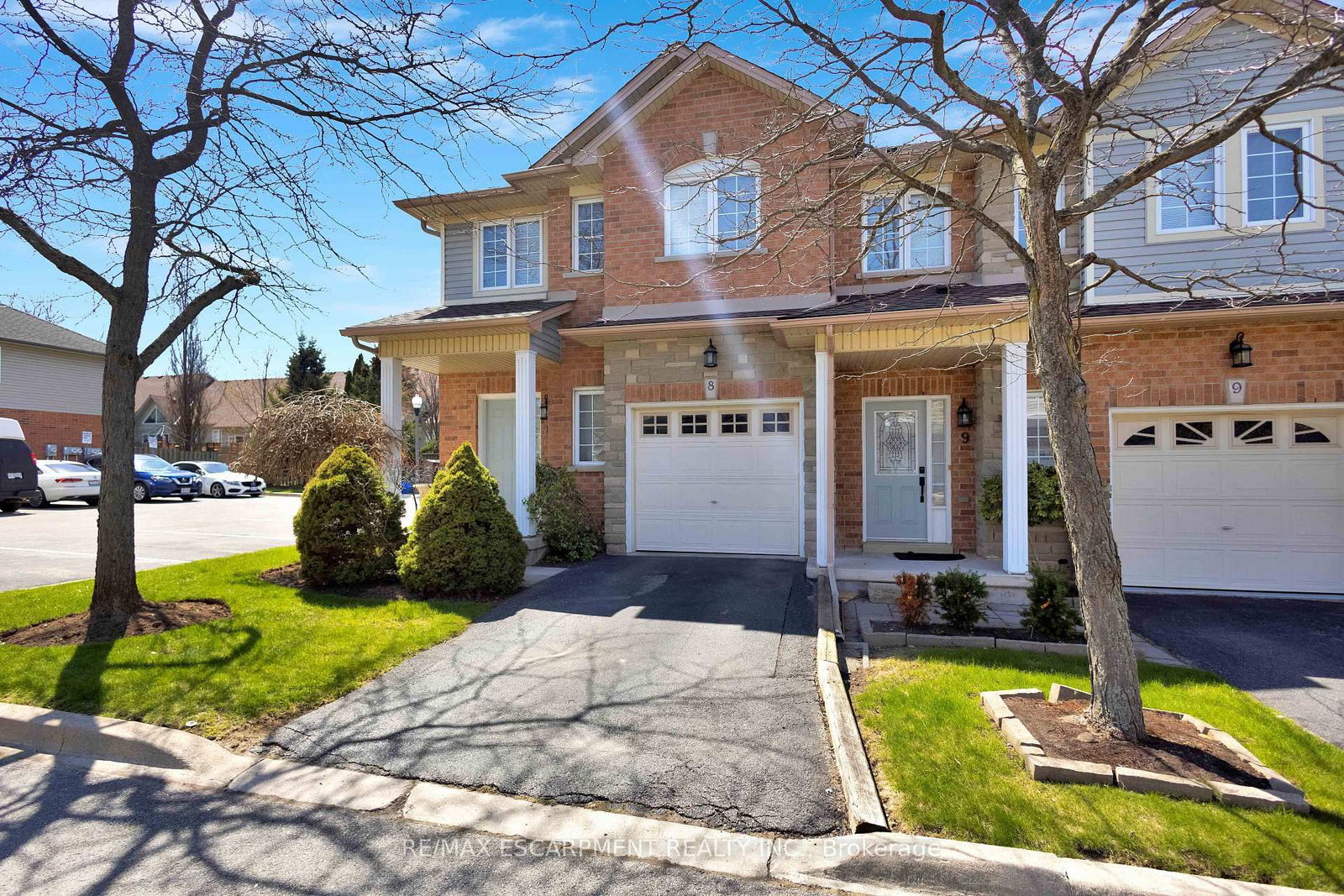 232 Stonehenge Drive • #8 • Hamilton, ON photo 2