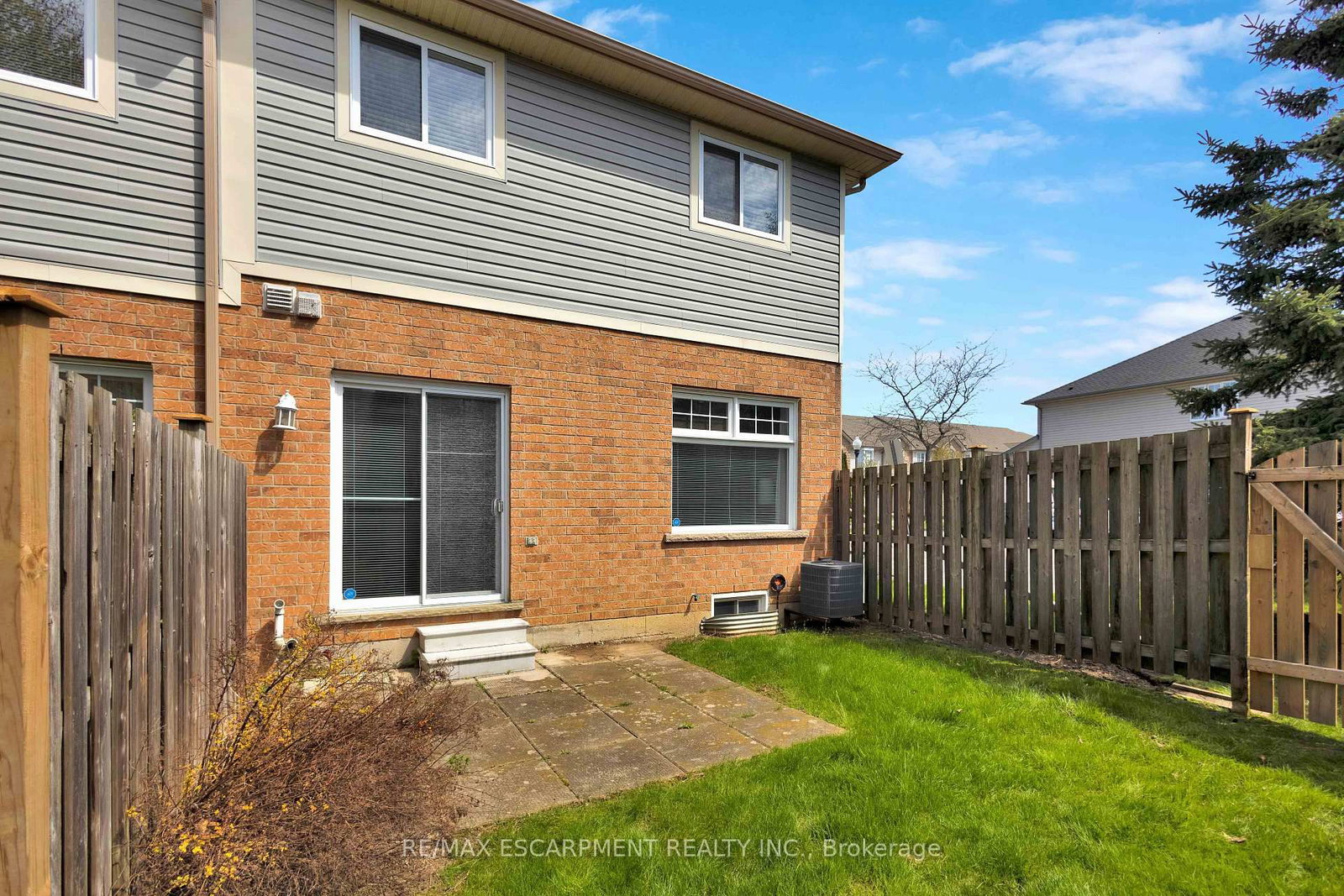 232 Stonehenge Drive • #8 • Hamilton, ON photo 33