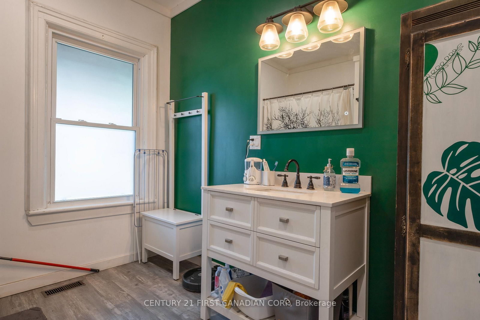 157 ADELAIDE Street • Strathroy-Caradoc, ON photo 13