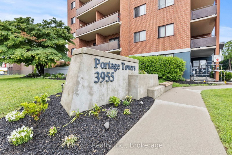 401 - 3955 Portage Road