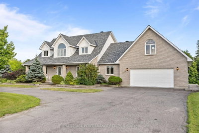Detached House for sale at 1436 Notre Dame Street, Russell, Ontario, K0A 1W0 - Russell Twp - MLS: X13683254