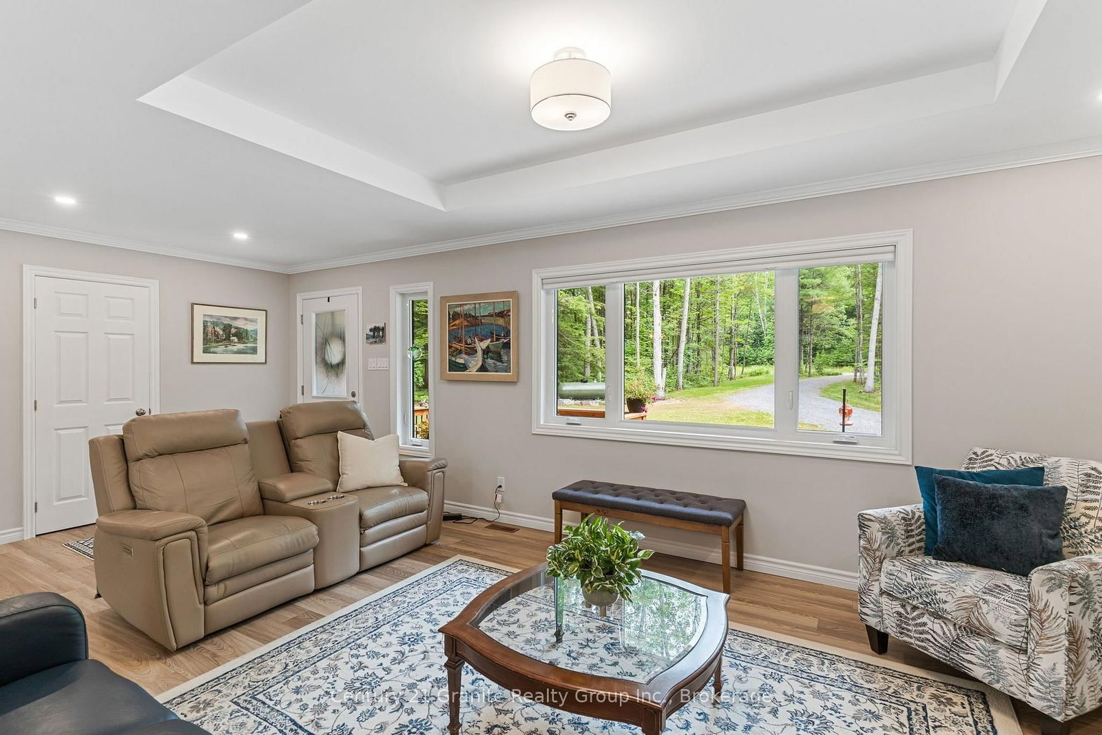 1097 Hawk Valley Road • Algonquin Highlands, ON photo 11