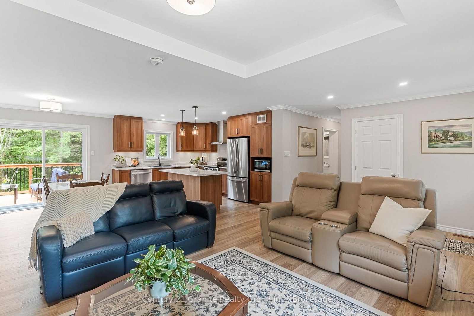 1097 Hawk Valley Road • Algonquin Highlands, ON photo 12