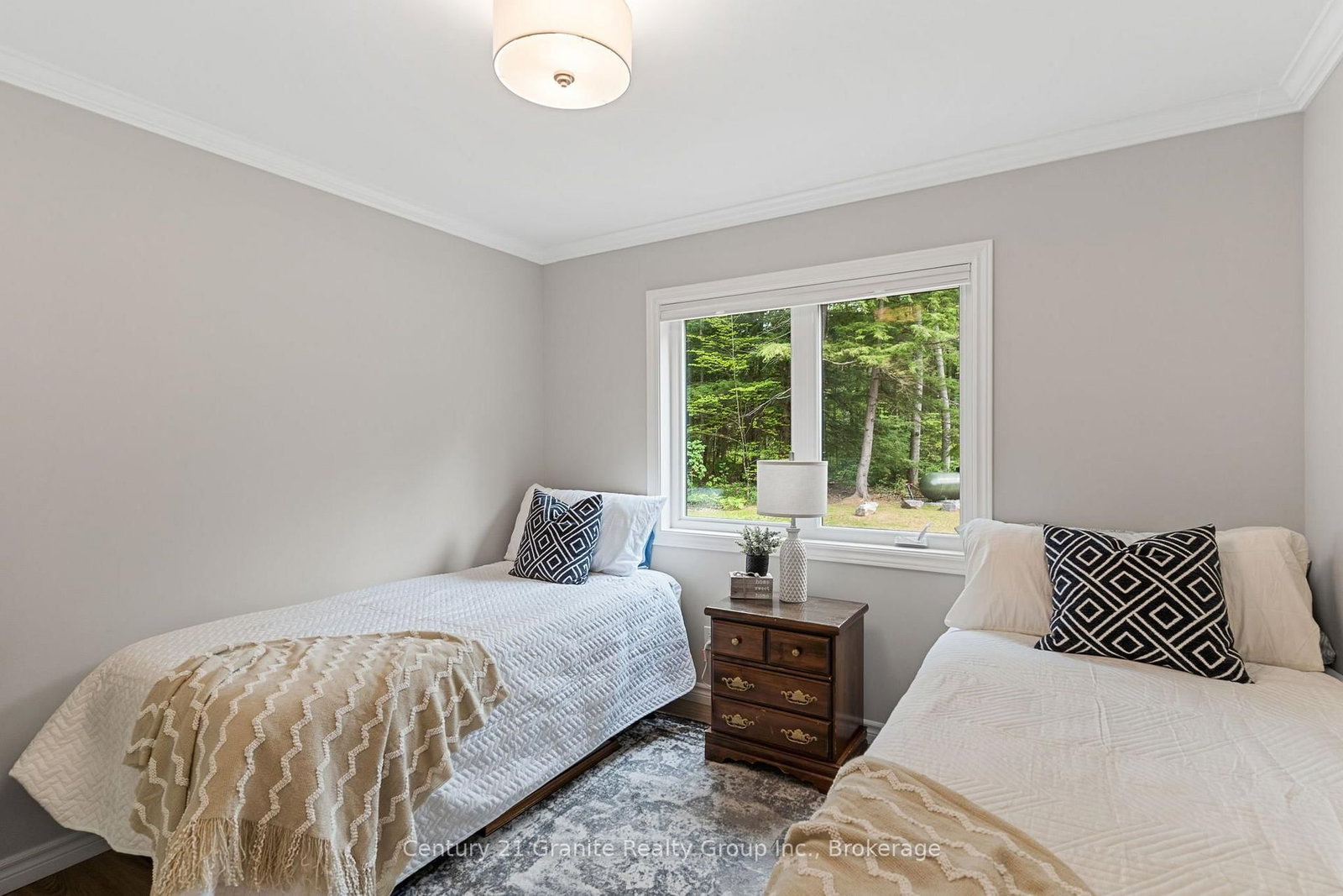 1097 Hawk Valley Road • Algonquin Highlands, ON photo 27