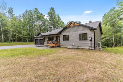 1097 Hawk Valley Road • Algonquin Highlands, ON photo 6