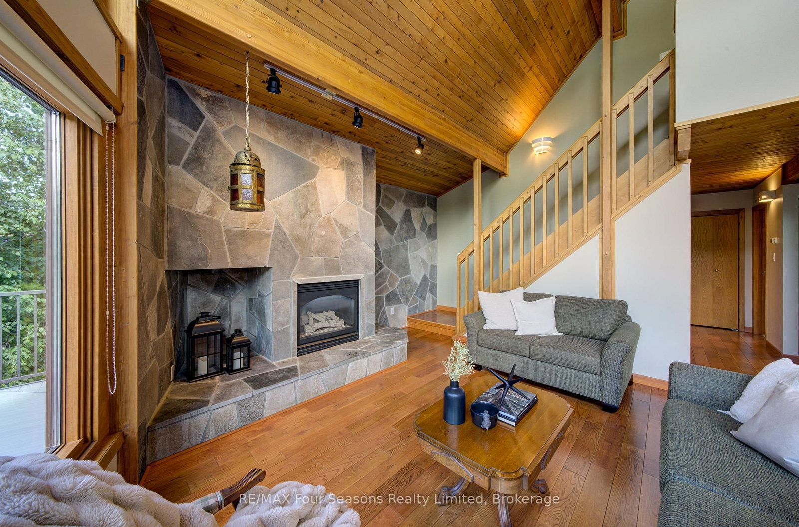 141 Jozo Weider Boulevard • Blue Mountains, ON photo 17