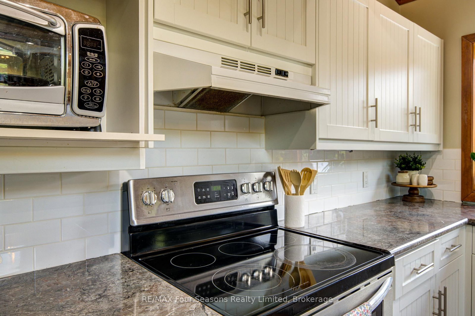 141 Jozo Weider Boulevard • Blue Mountains, ON photo 31