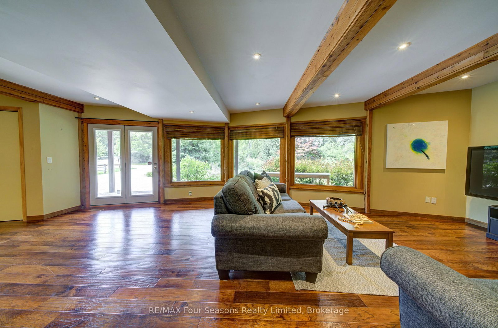 141 Jozo Weider Boulevard • Blue Mountains, ON photo 7