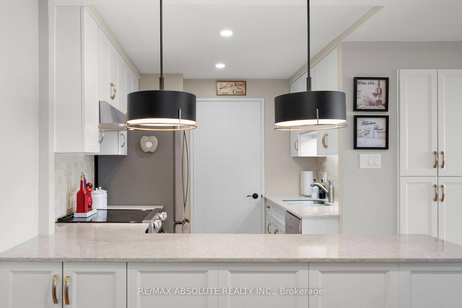 80 Sandcastle Drive • #1109 • Ottawa, ON photo 8