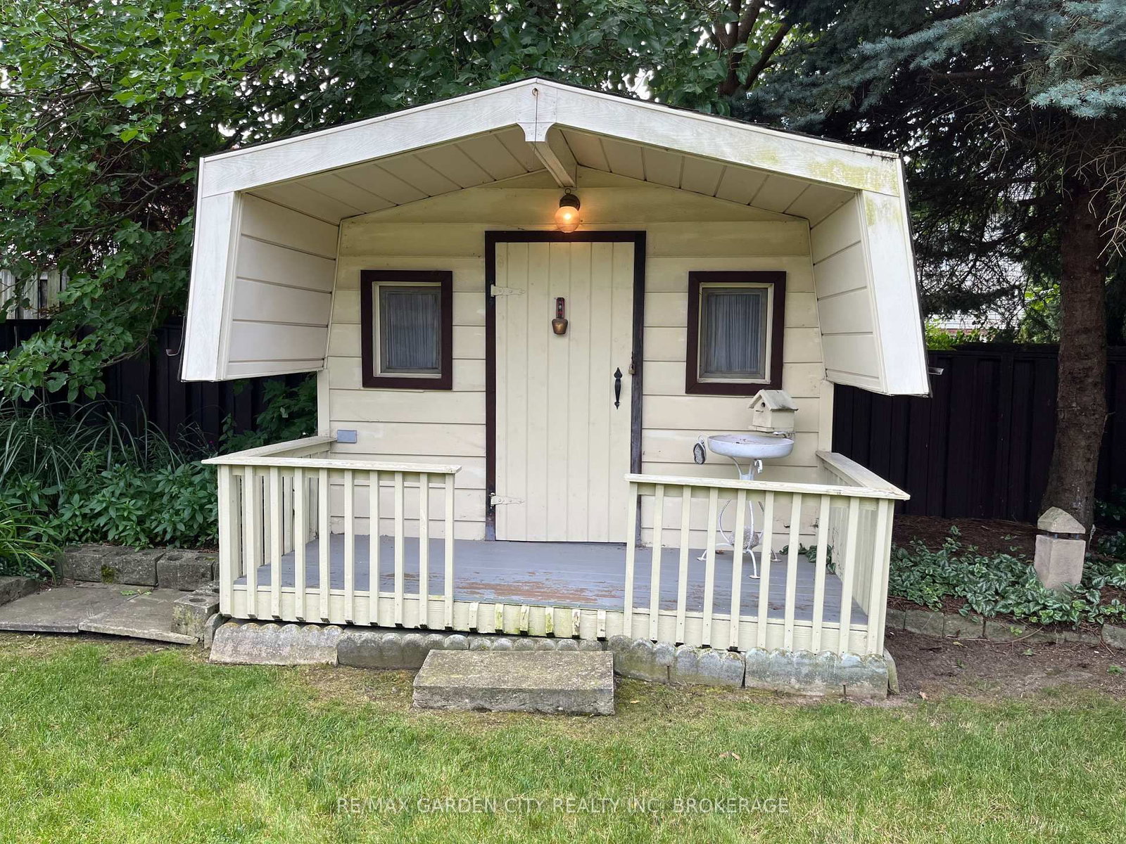 205 Rykert Street • St. Catharines, ON photo 21