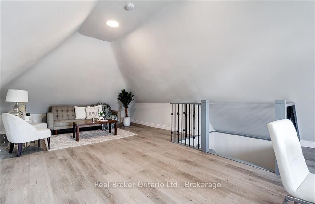 647 Wilson Street • Hamilton, ON photo 35