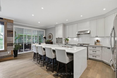 57 Caverhill Crescent • Middlesex Centre, ON photo 9