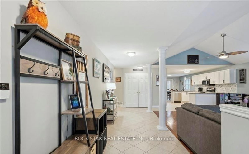 996 BEACH Boulevard