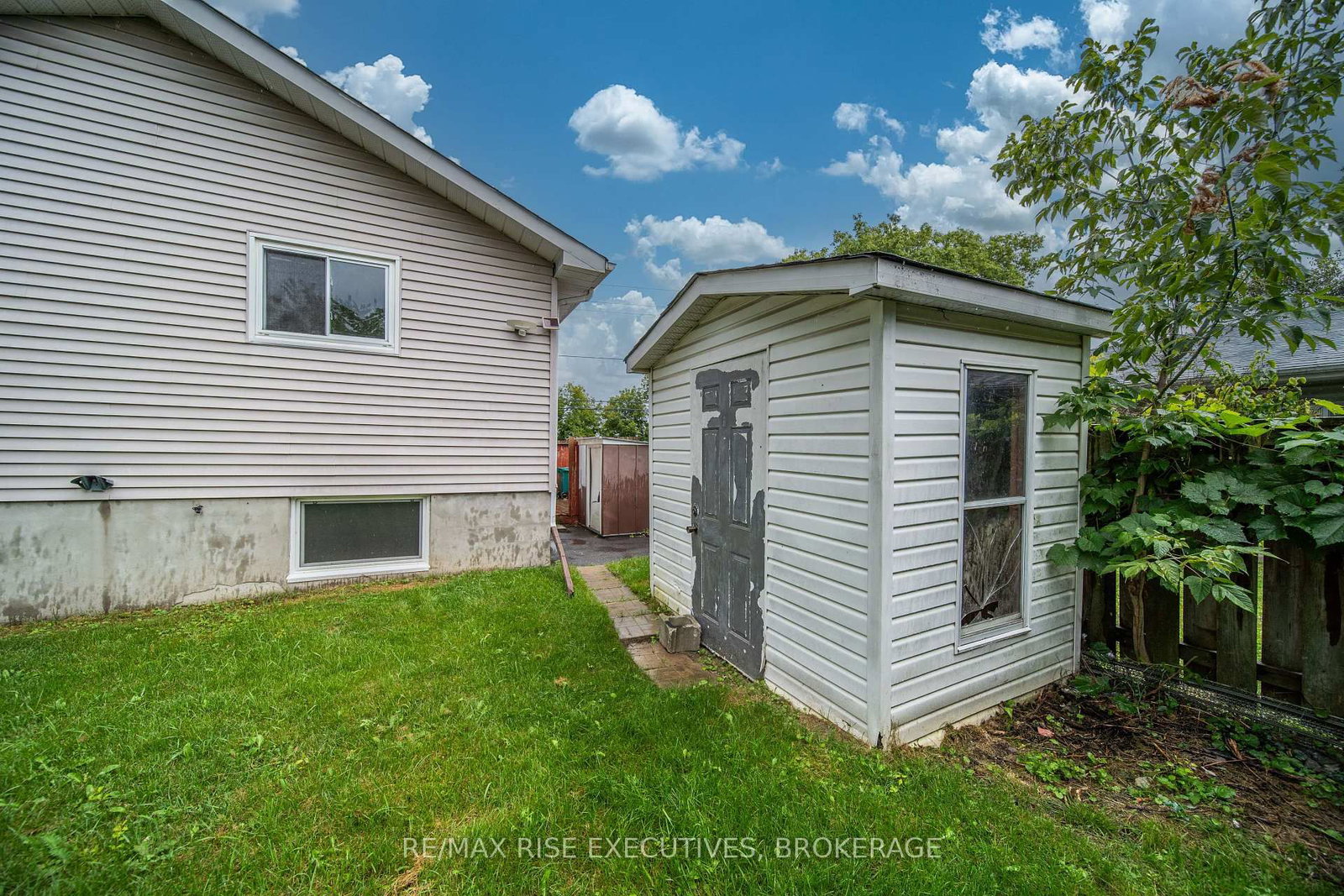 426 Montreal Street • Kingston, ON photo 39