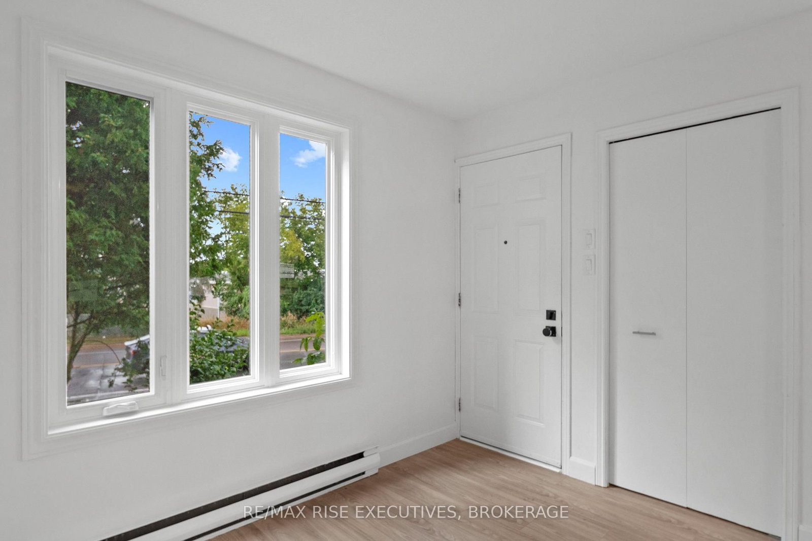 426 Montreal Street • Kingston, ON photo 4