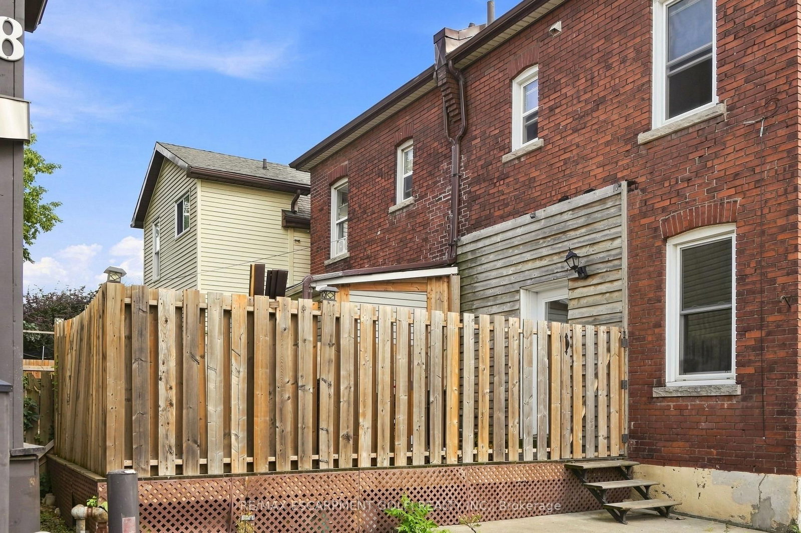 1085 CANNON Street E • Hamilton, ON photo 6