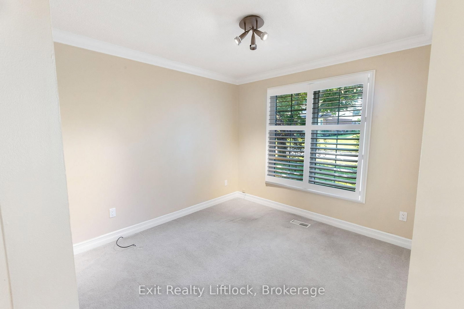 958 Smithside Court • Peterborough, ON photo 10