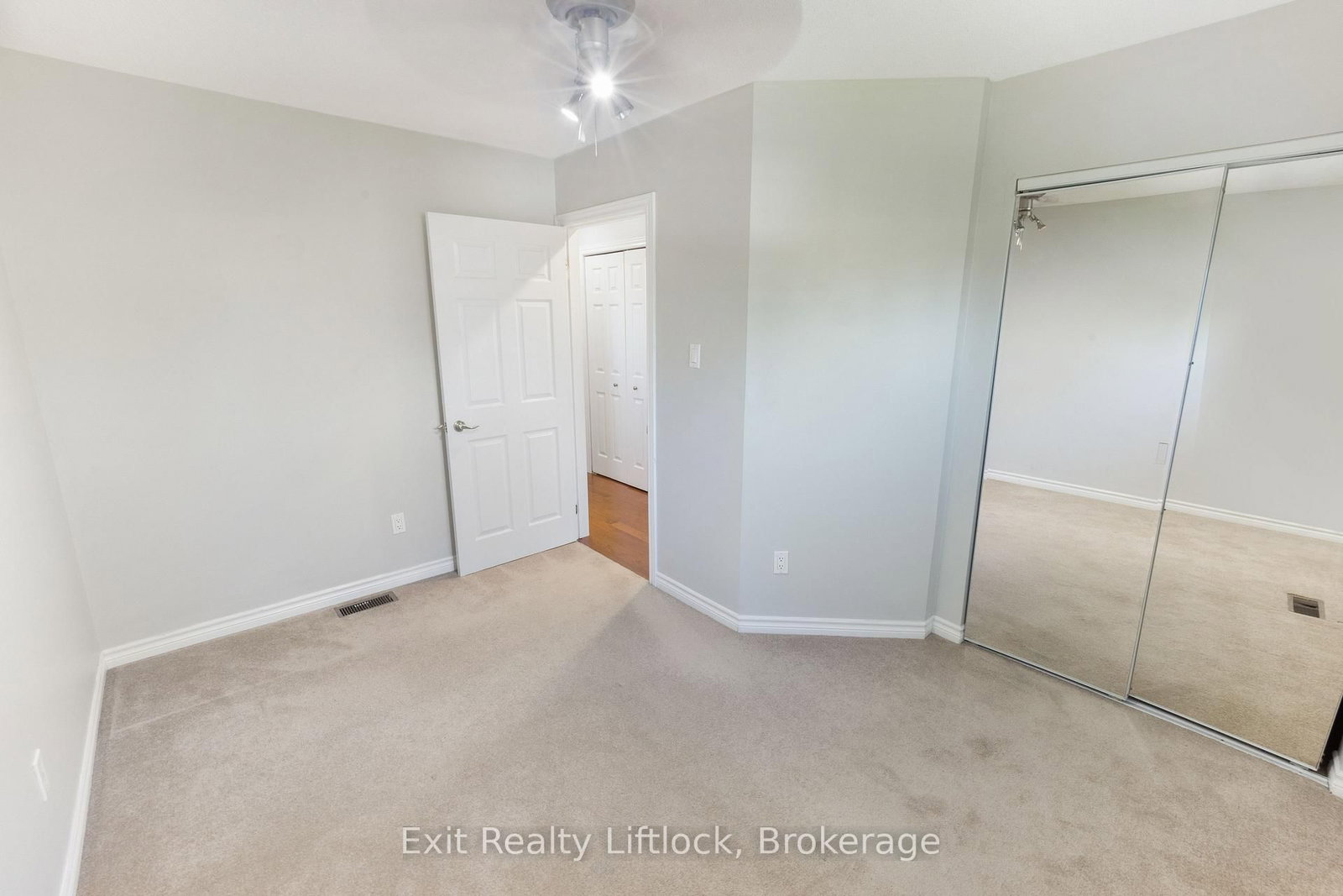 958 Smithside Court • Peterborough, ON photo 19