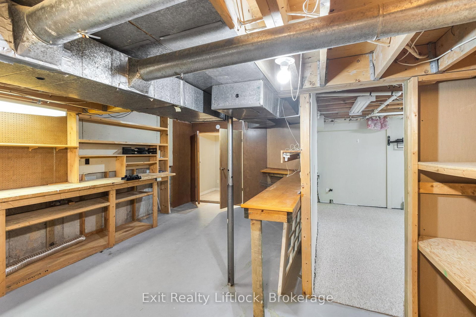 958 Smithside Court • Peterborough, ON photo 36