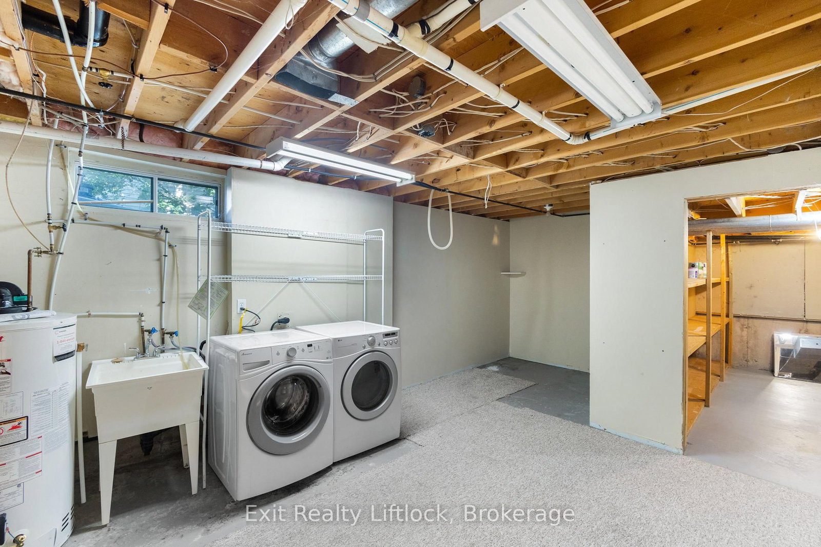 958 Smithside Court • Peterborough, ON photo 38