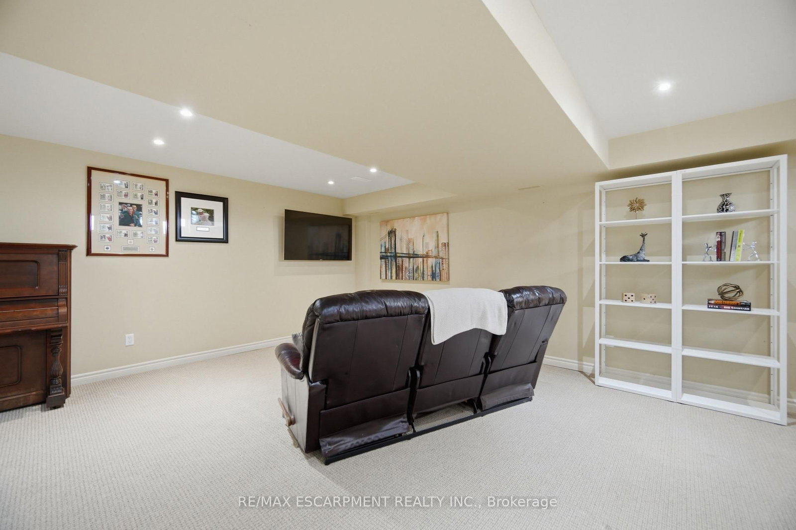 40 Sunnycroft Court • Hamilton, ON photo 36
