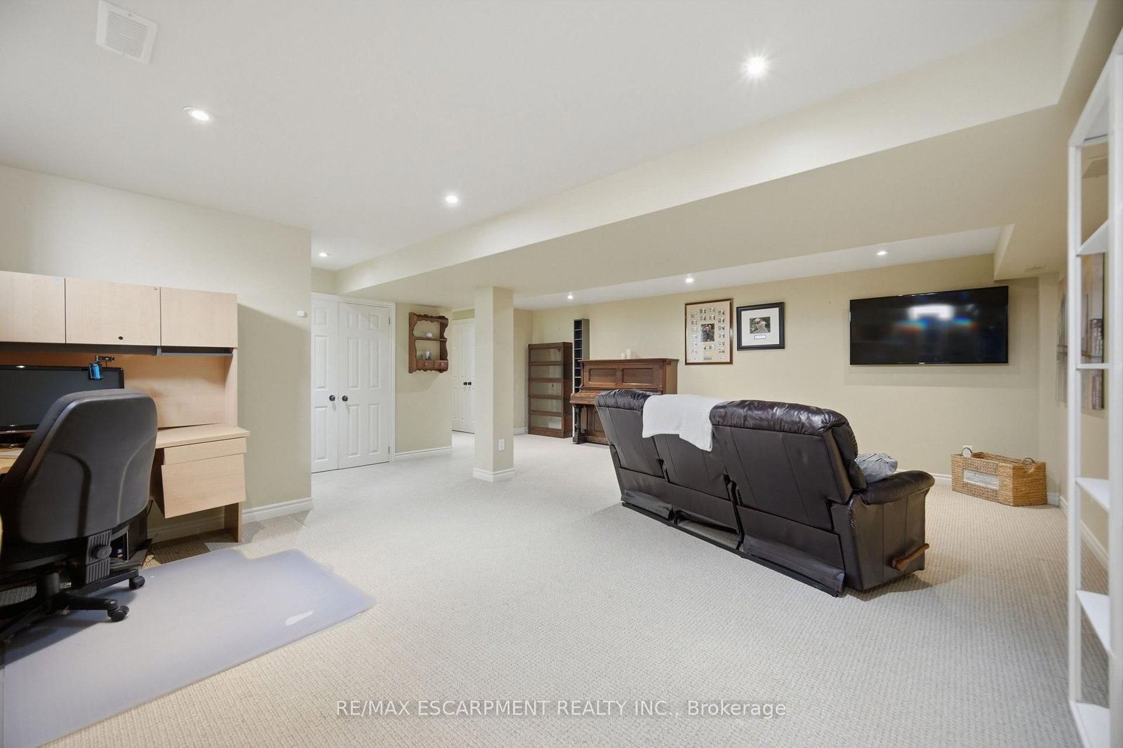 40 Sunnycroft Court • Hamilton, ON photo 39