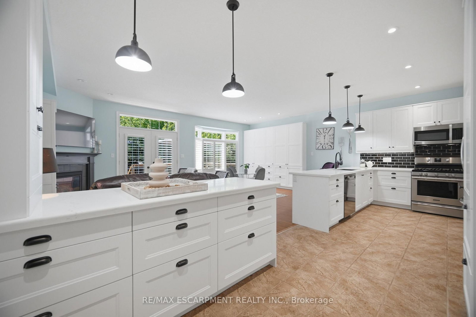 40 Sunnycroft Court • Hamilton, ON photo 6