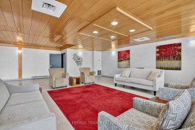 370 Dominion Avenue • #405 • Ottawa, ON photo 2