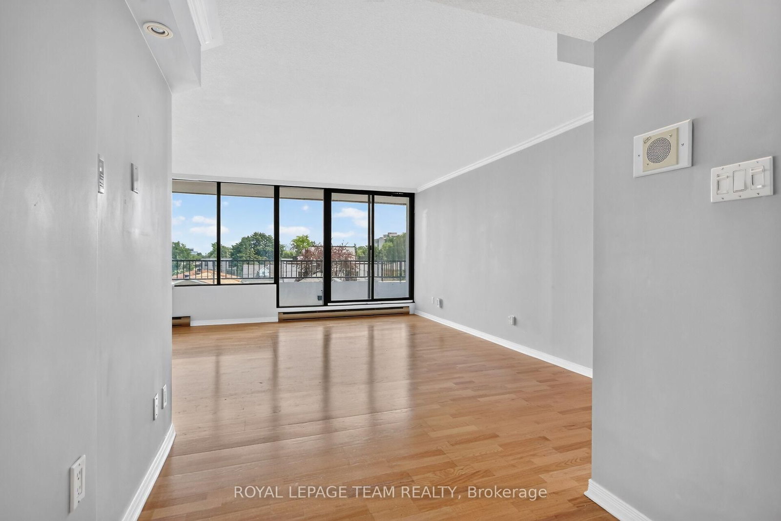 370 Dominion Avenue • #405 • Ottawa, ON photo 5