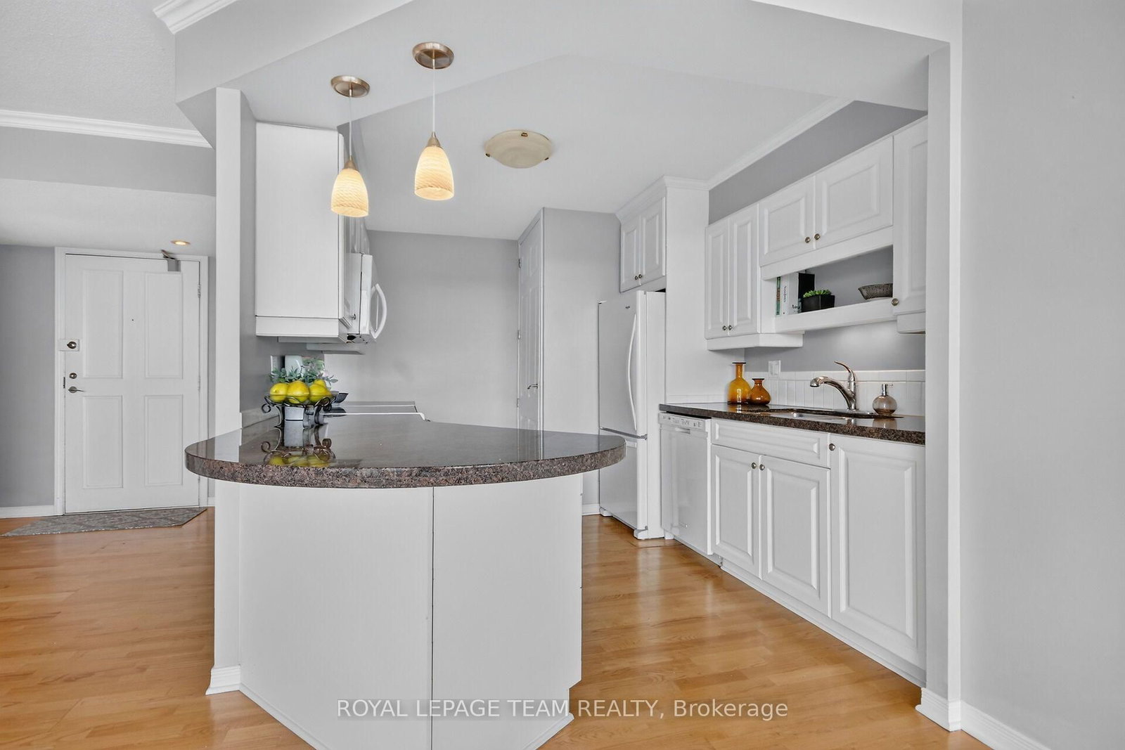 370 Dominion Avenue • #405 • Ottawa, ON photo 9