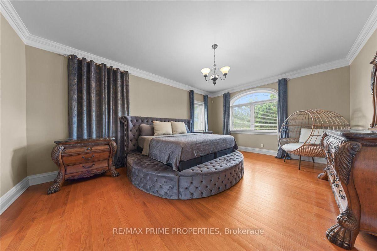 1435 Shalom Street • Ottawa, ON photo 21
