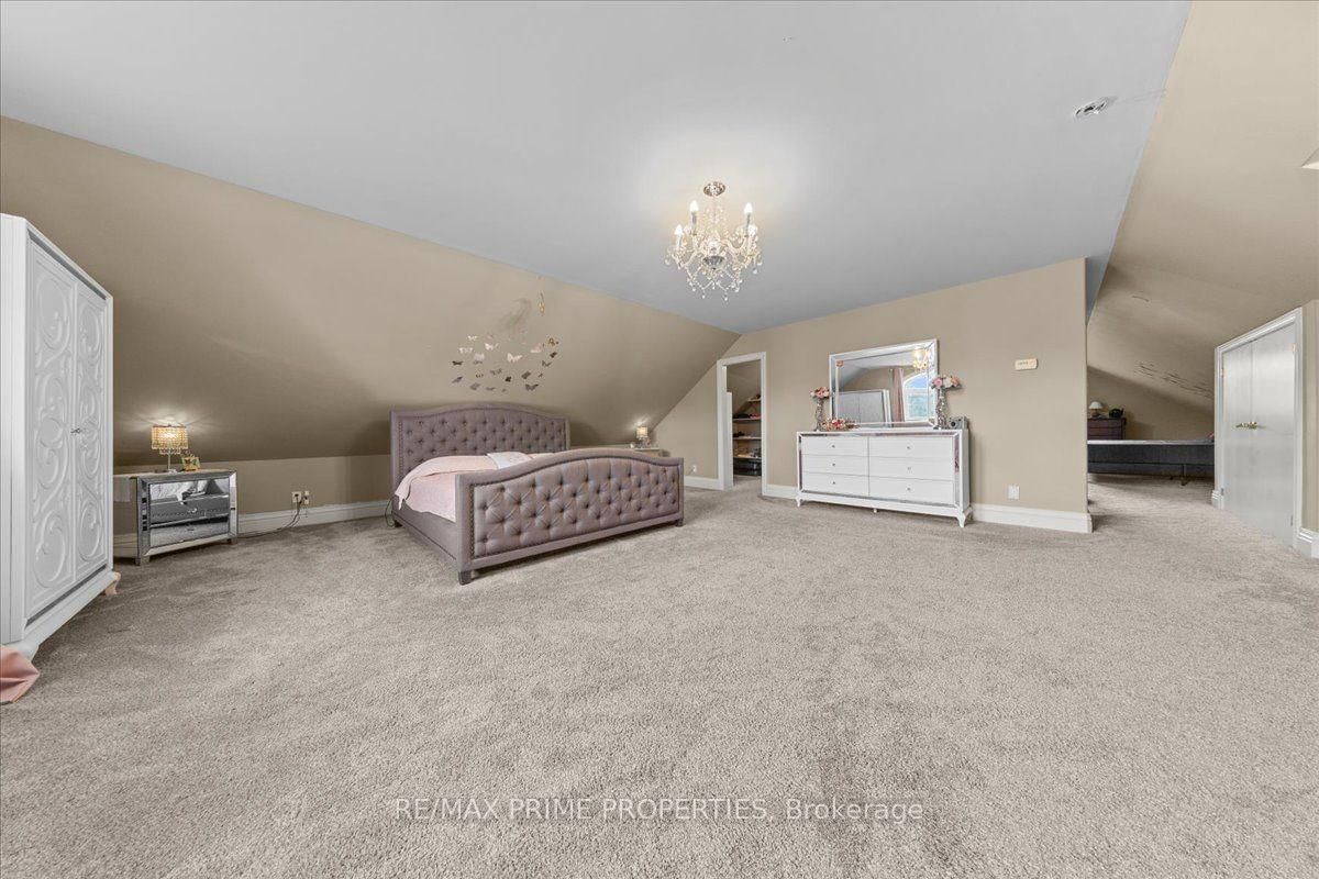 1435 Shalom Street • Ottawa, ON photo 32
