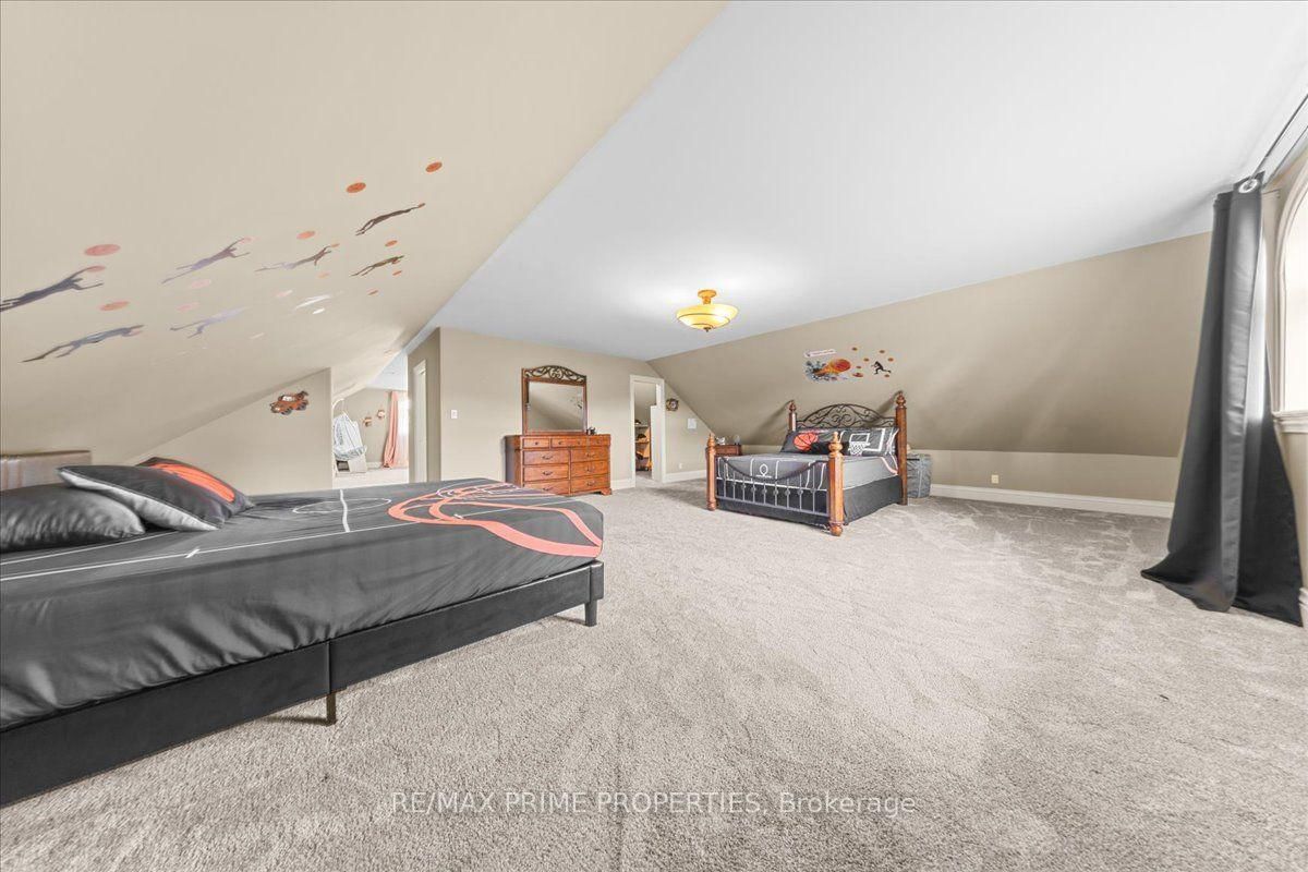 1435 Shalom Street • Ottawa, ON photo 35