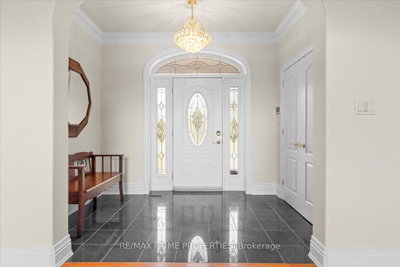 1435 Shalom Street • Ottawa, ON photo 4