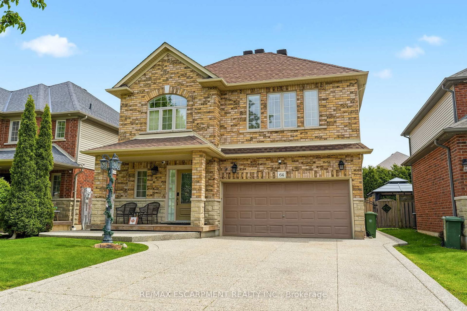 64 Wilbur Drive • Hamilton, ON photo 2